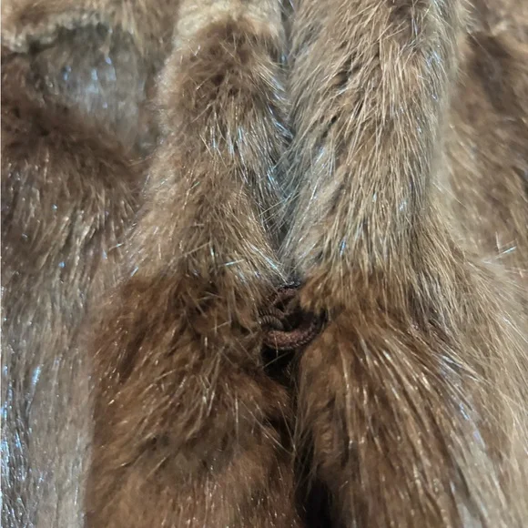 Luxurious Mink Long Coat…..Vintage - Picture 11 of 14
